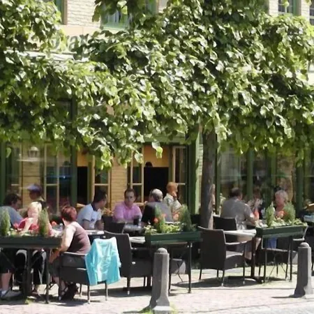 호텔 Brasserie Den Engel 2*